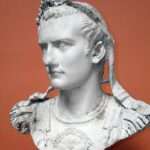 Kejsar Caligula: Galen eller missriktad?